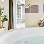 بيت للعطل Gorgeous In With Sauna بوجنسي